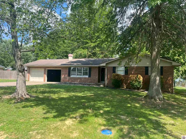 410 Parkwood Dr, Paducah, KY 42003