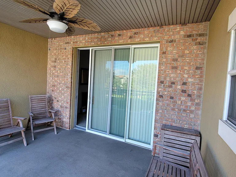 Front/dining room Balcony