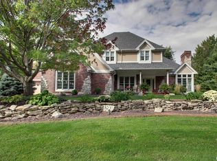 1801 Fieldstone Dr, Quincy, IL 62305