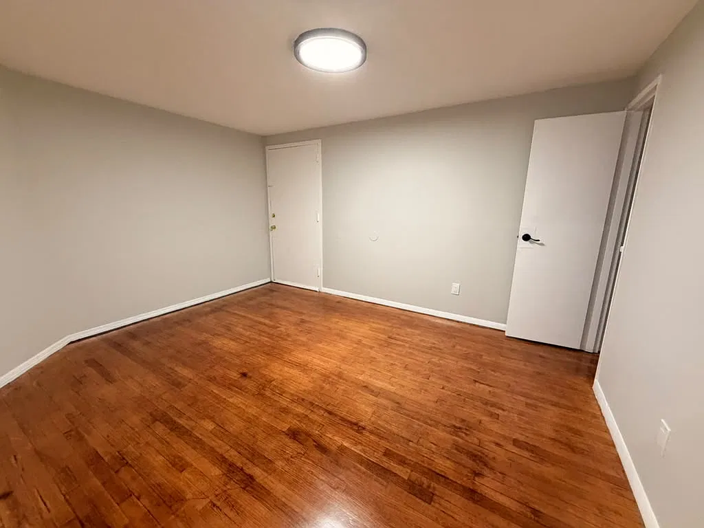 1 bed, $1,590 — Photo 4