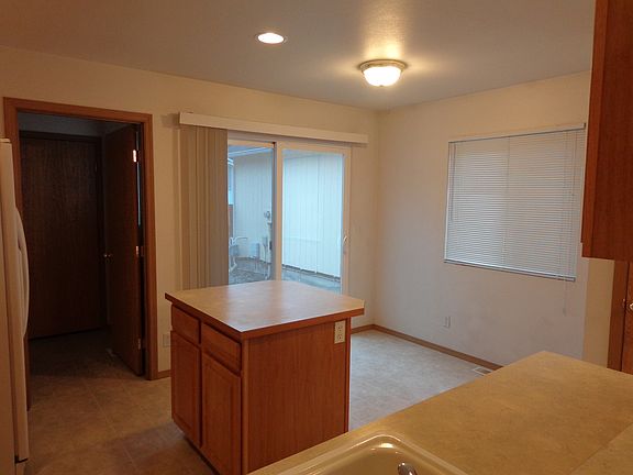 Kitchen island with eating nook