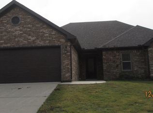 3119 Hidden Meadows Dr, Benton, AR 72015