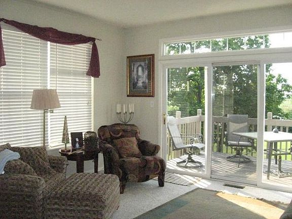 5th image of 2576 Greenside Dr
