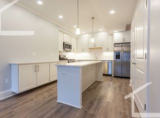 140 Kenrick St APT 13, Brighton, MA 02135