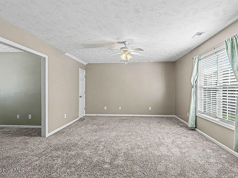 301 Old Dam Rd — Photo 45