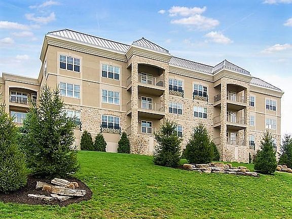 3rd image of 5735 Newbank Cir APT 106