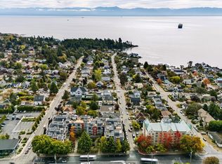 1315 Esquimalt Rd #314, Esquimalt, BC V9A3P5