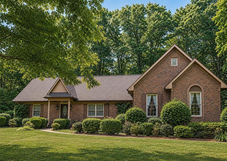 1st image of 108 Oak Dr