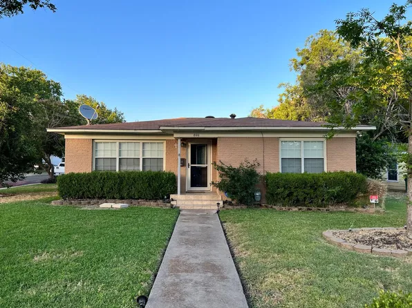 800 E 9th Ave, Belton, TX 76513