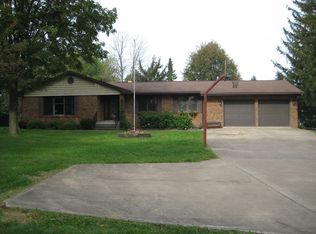 604 S 32nd St, Clinton, IA 52732