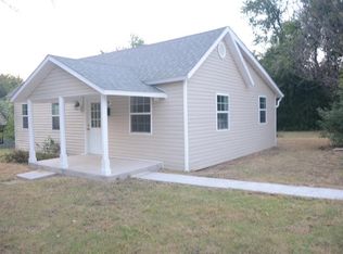 524 W Virginia Ave, Chickasha, OK 73018