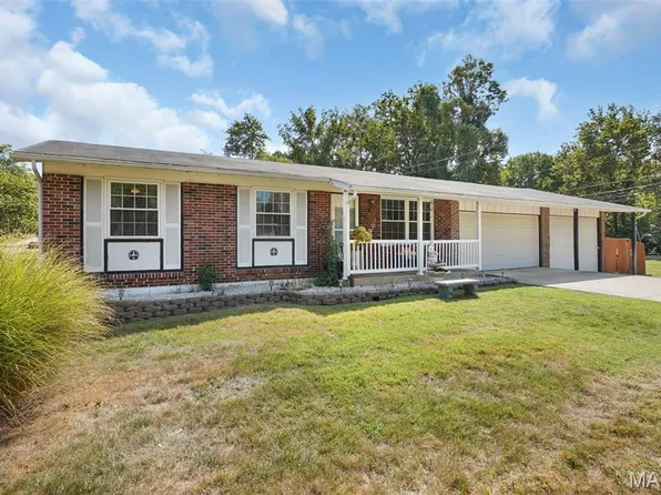2598 Bennington Pl, Maryland Heights, MO 63043