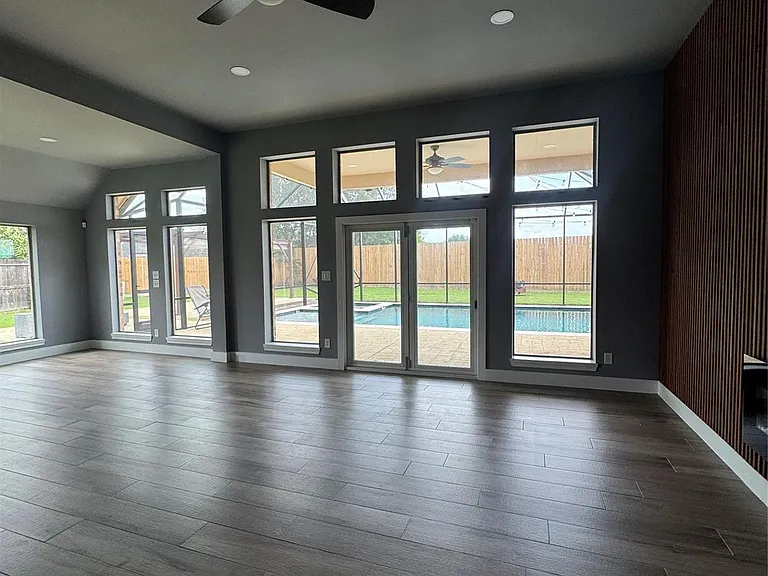 6330 Bear Creek Ct — Photo 12
