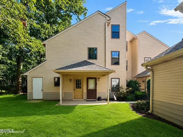 809 Daffodil Drive, Jackson, NJ 08527