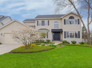 428 Brookhaven Cir, Sugar Grove, IL 60554