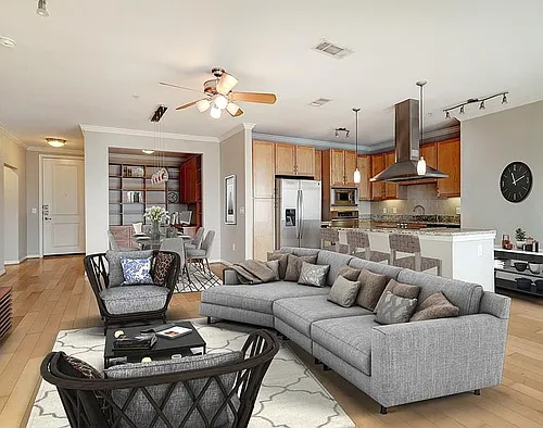 505 Jackson Hl Photo 1