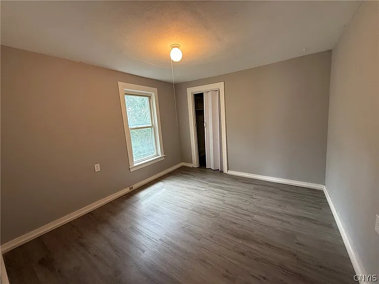 116 Alice Ave — Photo 13