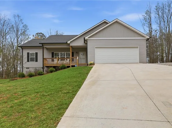 400 Garrett Rd, Demorest, GA 30535