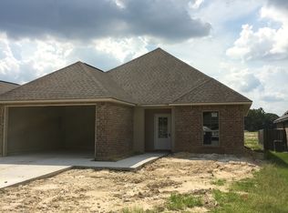 32427 Lake Pointe Blvd, Denham Springs, LA 70726