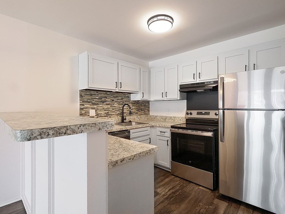 27489 Parkview Blvd # 27-7303, photo 4
