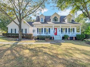 2116 NE Indian Shoals Dr, Loganville, GA 30052
