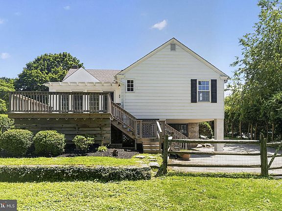 5th image of 431 Littlebrook Rd