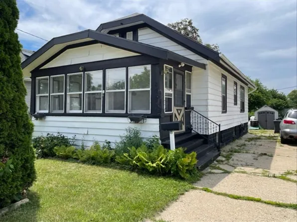 842 Genesee St, Waukesha, WI 53186