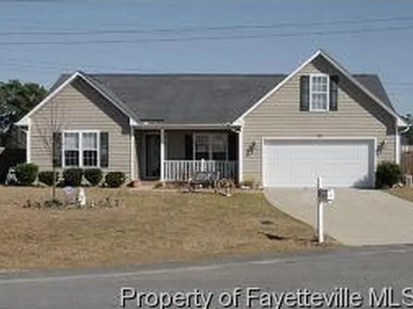 410 Porter Rd, Hope Mills, NC 28348