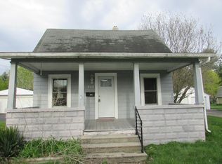 909 Adams St, Owosso, MI 48867