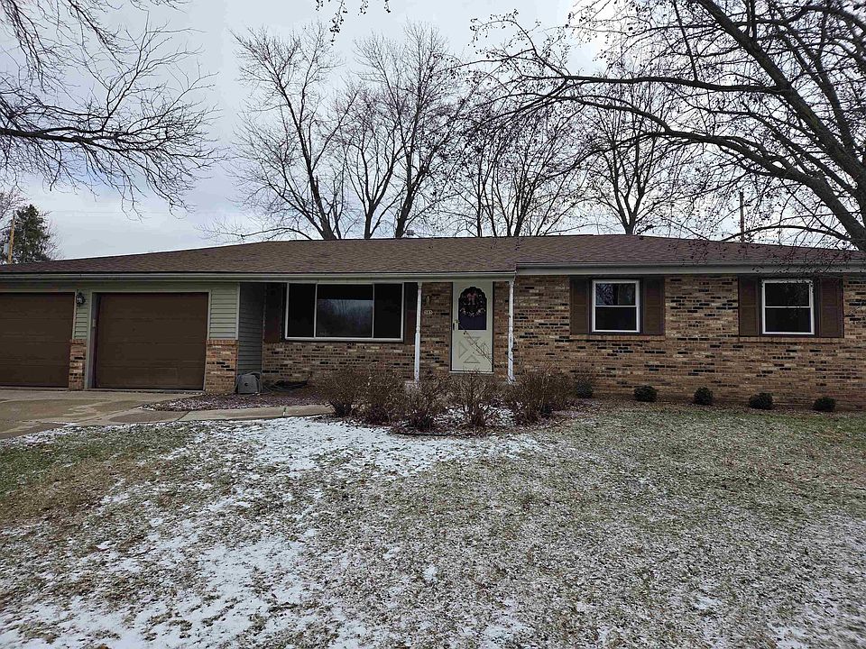 1st image of 385 S Woodland Dr