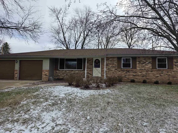385 S Woodland Dr, Whitewater, WI 53190