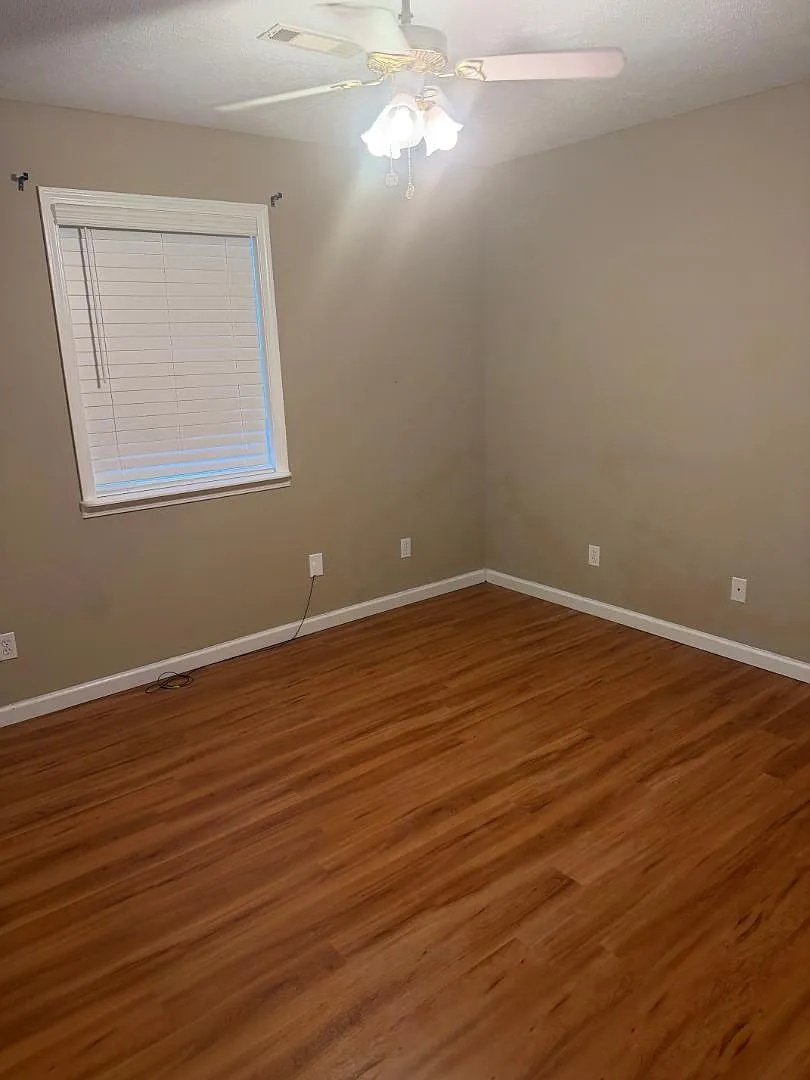 Unit Photo - 2717-2731 Holly Trails Fld