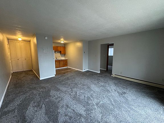 4th image of 118 E Phillip Ave #17