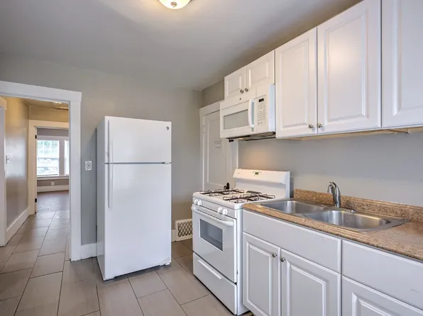 3314 Jackson St, 3314 Jackson St APT 2, Omaha, NE 68105