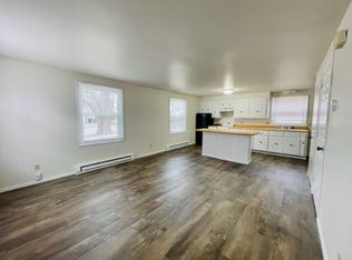 842 7th St FRONT 1, Green Bay, WI 54304