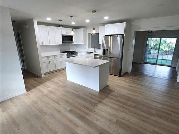 2nd image of 6016 18th St NE