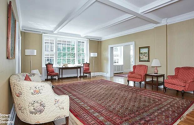 1st image of 901 Lexington Ave APT 3N