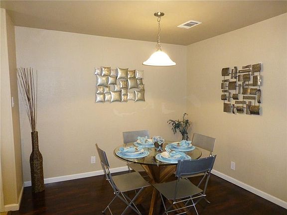 3rd image of 1208 Calico Ln APT 610