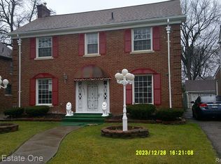 16845 Edinborough Rd, Detroit, MI 48219