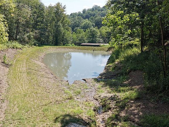 3rd image of 1054 Bergholz Rd SE
