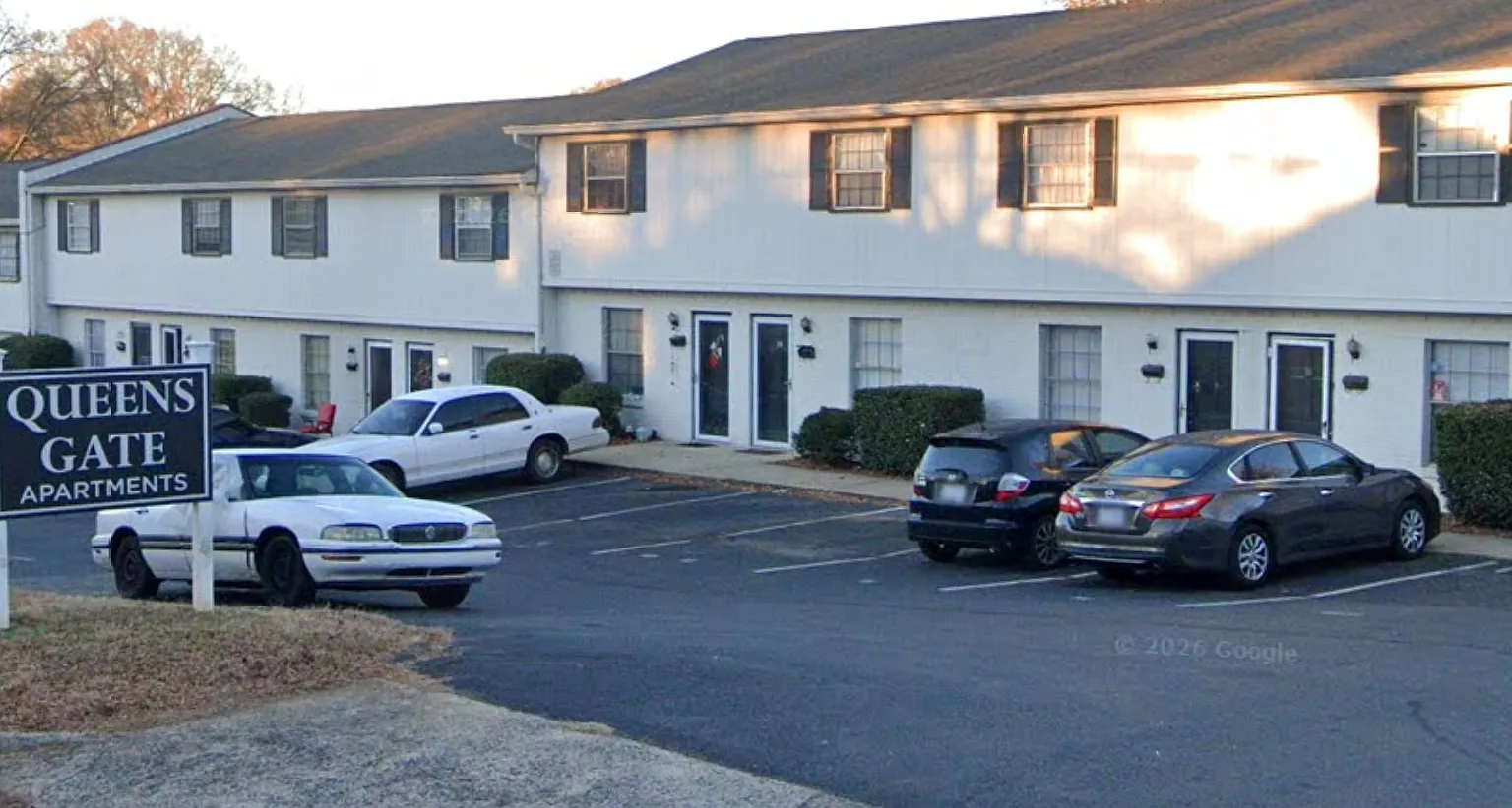 Queensgate apt llc — Photo 1