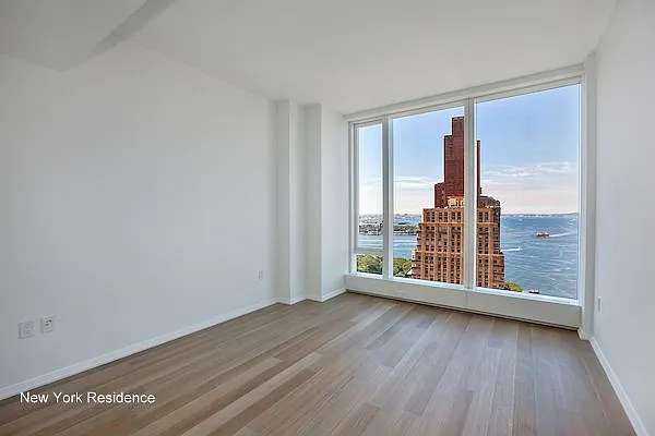 Rented by New York Residence | media 25