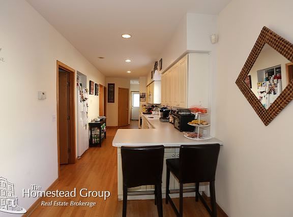 3rd image of 1527 W School St #One