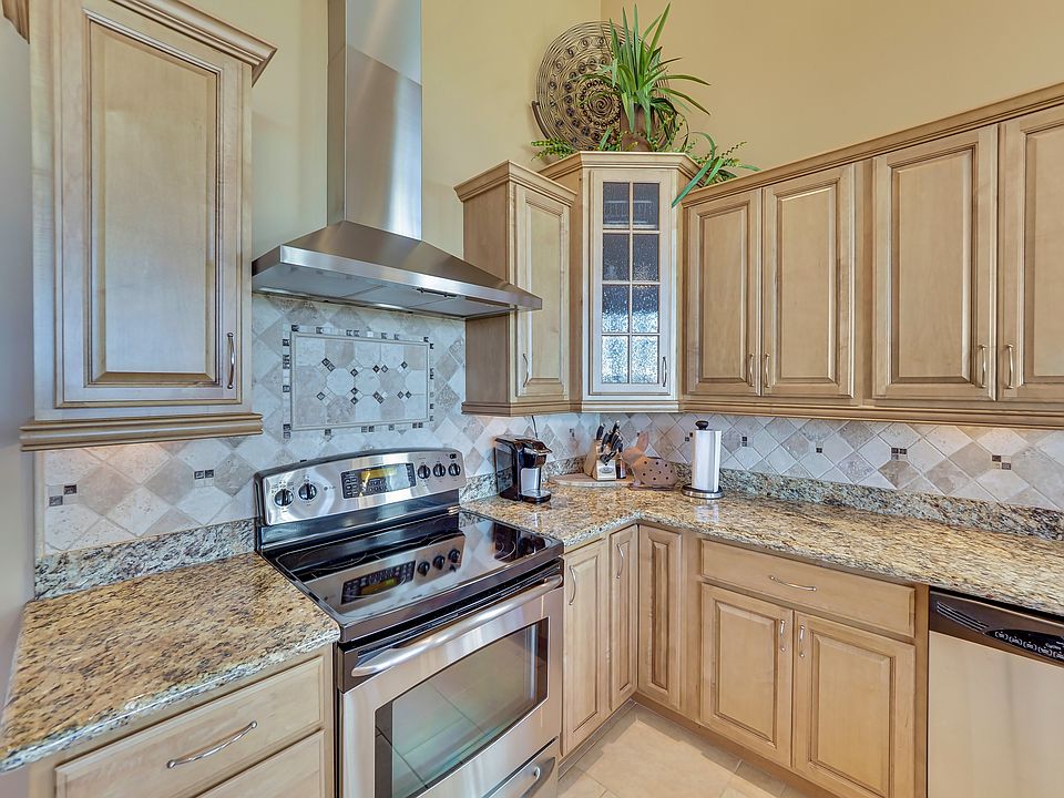 4035 Cedar Bluff Dr, Petoskey, MI 49770 Zillow