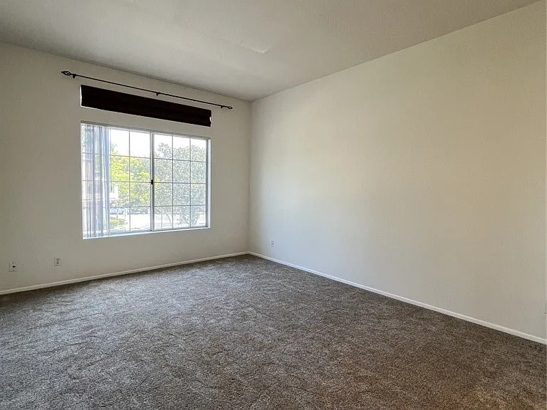 6 Mansera Pl — Photo 11