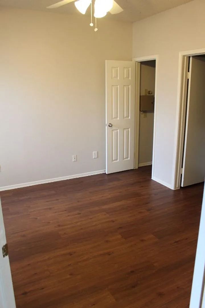 Edgecreek Condo for Lease — Photo 3