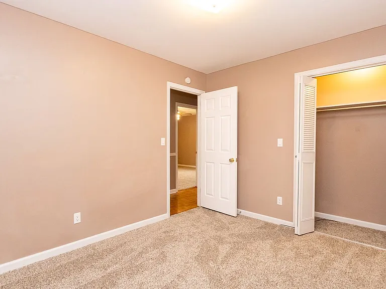 5428 Country Village Dr — Photo 14