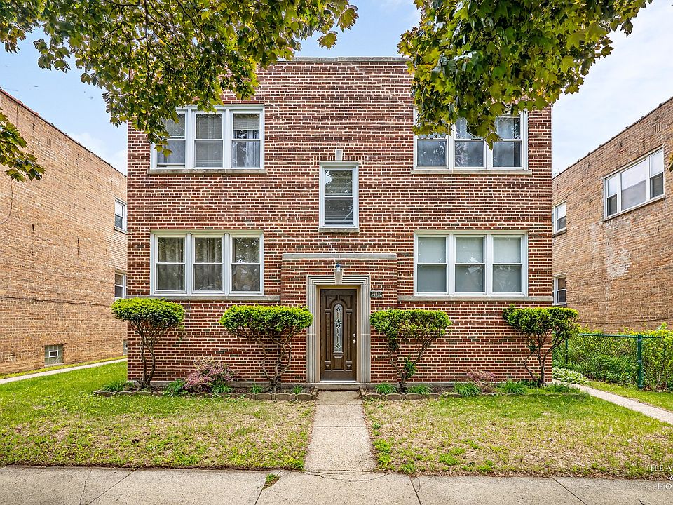 1st image of 2739 W Summerdale Ave APT 2W