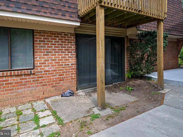 907 Meadow Woods Ln #TYPE — Photo 11