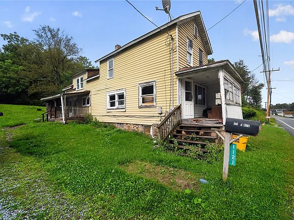 3rd image of 1121 Puritan Rd